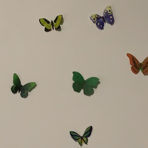 Plastic butterfly’s - Picture 2 of 2